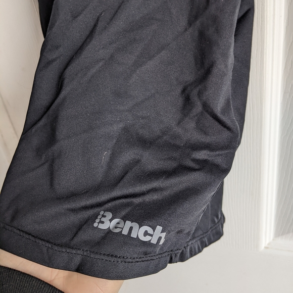 FREE with purchase over $30 🤩Bench workout tank top - Picture 2 of 5